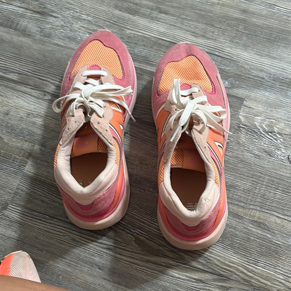 Stylish Women's Sneakers in Pink and Orange